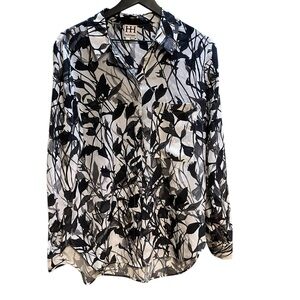 Haute Hippie hidden button collared blouse size large